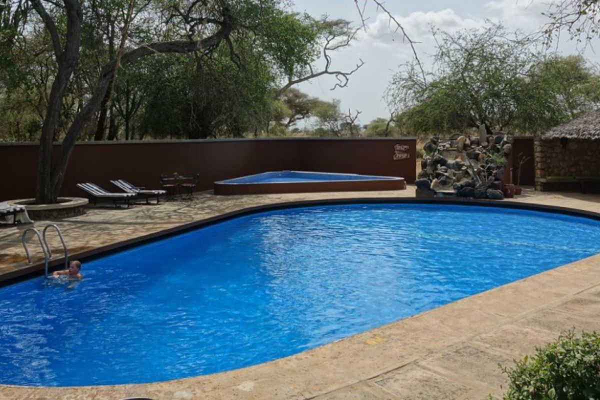 Swimmingpool der Tarangire Safari Lodge