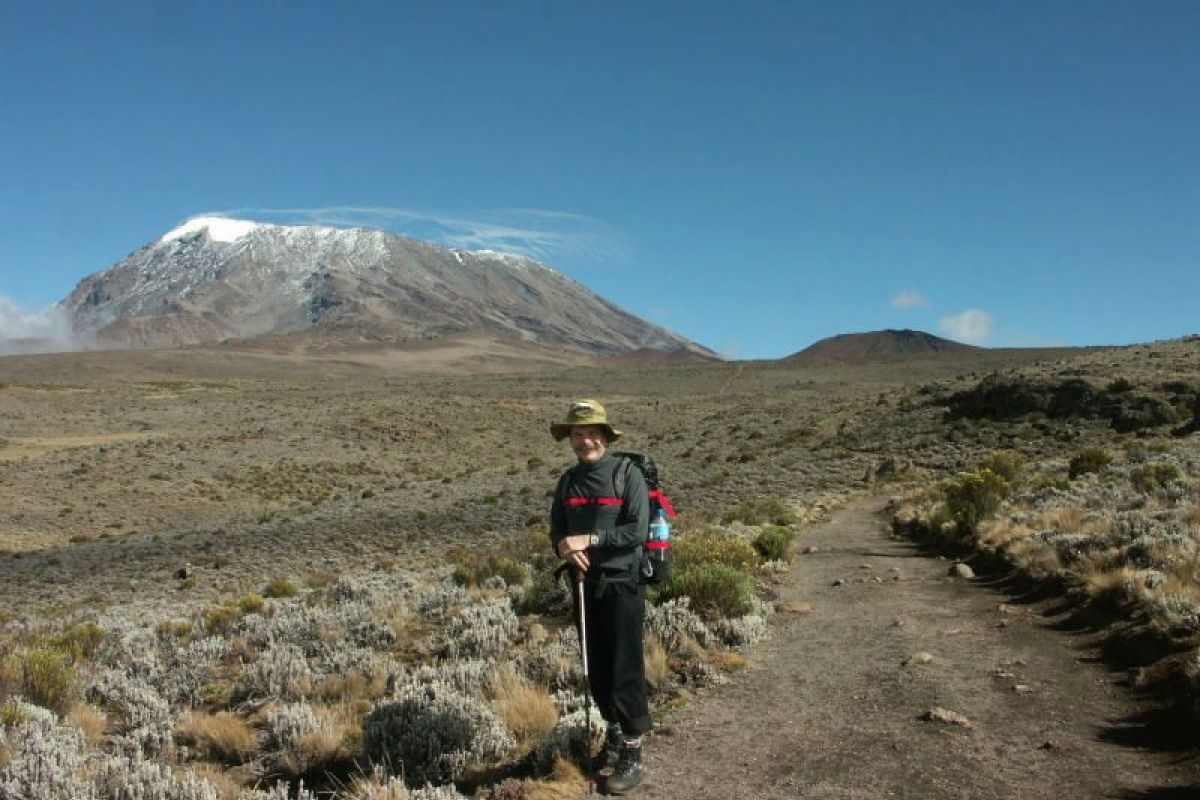 Urlaubsfoto einer Trekkingreise auf dem Weg zum Kilimanjaro